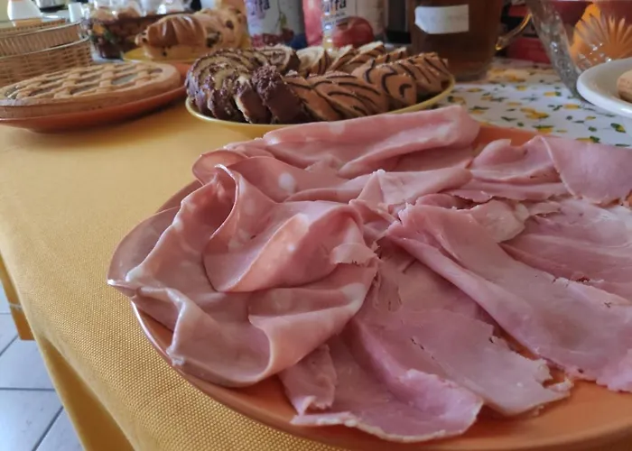 L' Aquila Dell' Etna Couette-café Santa Venerina